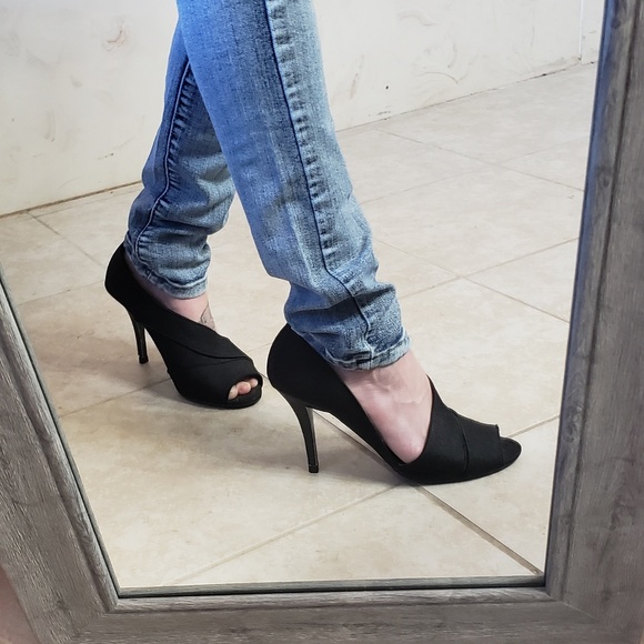 Ann Marino twist peep toe - Picture 2 of 6